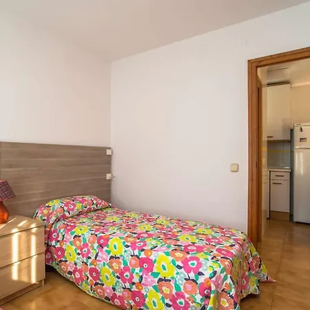 Sleeps 4 Begur