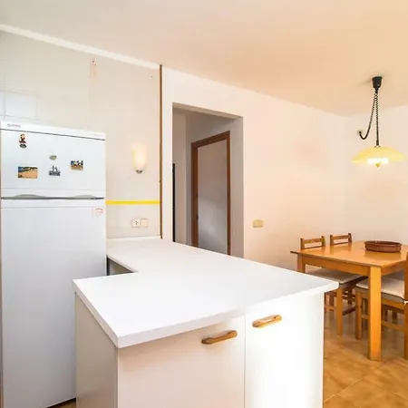 Sleeps 4