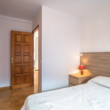 Sleeps 4 Apartment *
